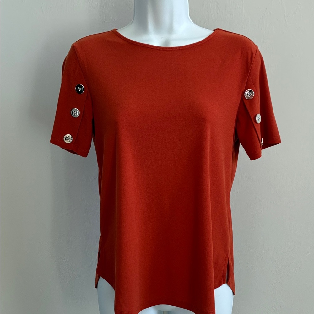 89th & Madison Rust Short Sleeve Top with Button Accents
